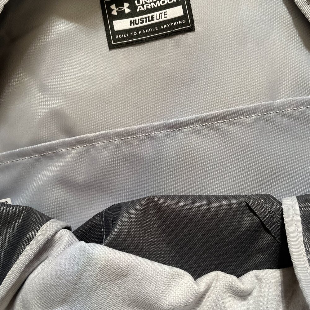 FIRM. Under Armour Storm GRAY Hustle Lite backpack Laptop bag, College, UNISEX - Picture 8 of 11